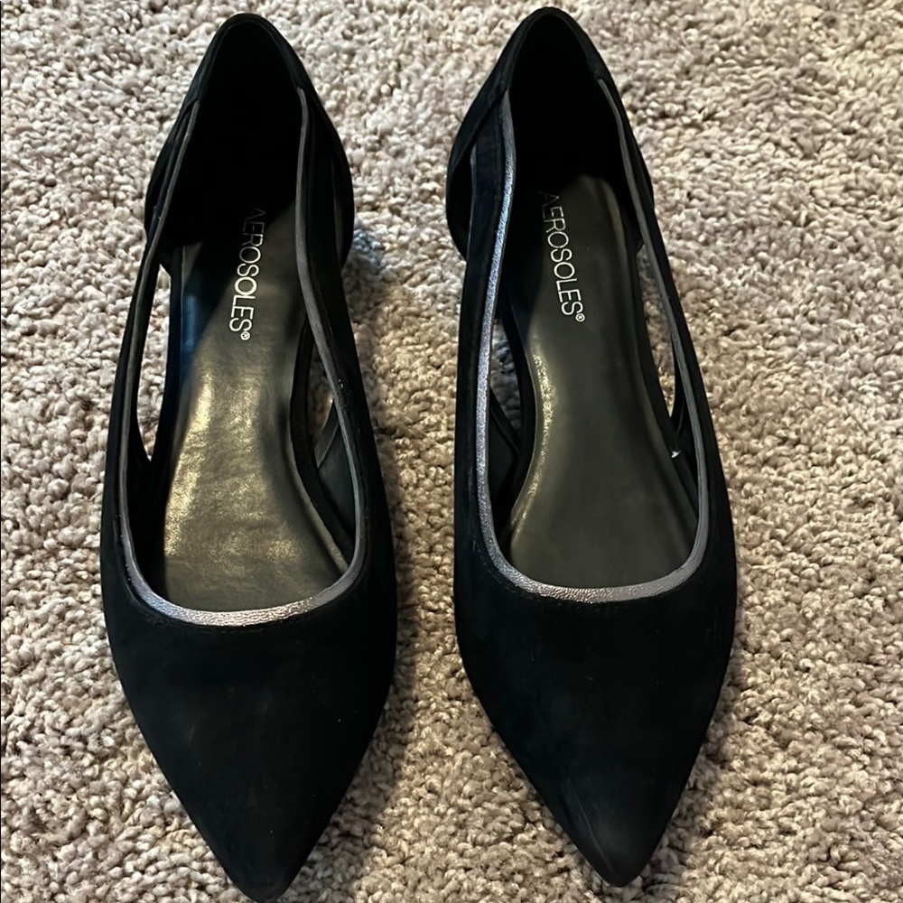 AEROSOLES Black Flats Comfortable and Stylish